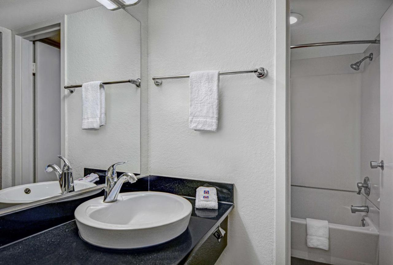 Motel 6-Tallahassee, Fl - Downtown מראה חיצוני תמונה