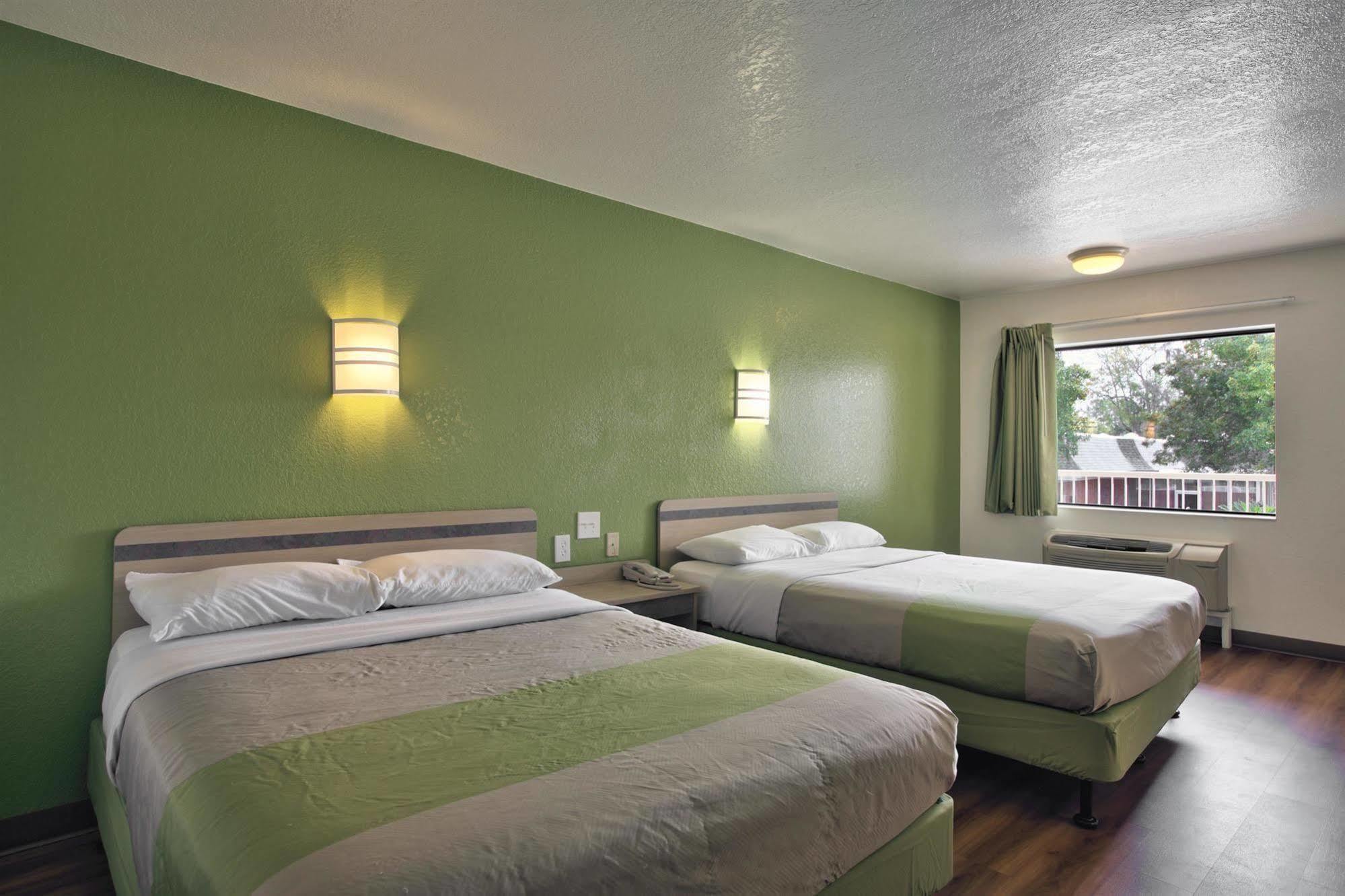 Motel 6-Tallahassee, Fl - Downtown מראה חיצוני תמונה